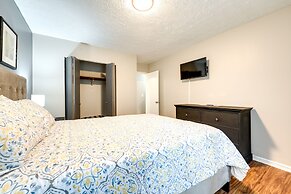 Fairburn Home w/ 2 Decks, Grill & Outdoor Dining!