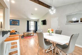 Fairburn Home w/ 2 Decks, Grill & Outdoor Dining!