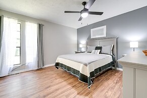 Fairburn Home w/ 2 Decks, Grill & Outdoor Dining!