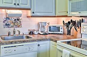 Colorful Virginia Beach Studio - Steps to Beach!