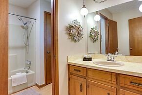 Cozy Georgia Getaway w/ Deck, Grill & Fire Pit!