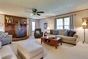 Cozy Georgia Getaway w/ Deck, Grill & Fire Pit!