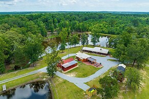 Spacious Buena Vista Cabin w/ Lake Views & Deck