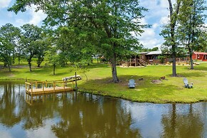 Spacious Buena Vista Cabin w/ Lake Views & Deck