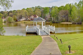 Quaint Fayetteville Vacation Rental w/ Lake Access