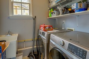 Quaint Fayetteville Vacation Rental w/ Lake Access