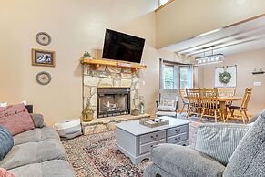 Spacious Home in Helen w/ Porch & Balcony!
