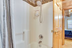 Spacious Home in Helen w/ Porch & Balcony!