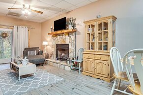 Spacious Home in Helen w/ Porch & Balcony!