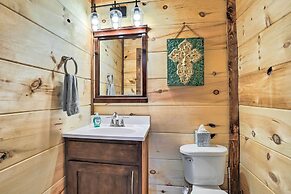 10 Mi to Drive-in: Lakefront Trenton Cabin!