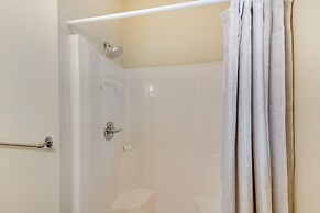 Stunning Rabun Gap Home w/ Deck & Mountain Views!