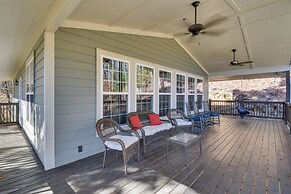 Stunning Rabun Gap Home w/ Deck & Mountain Views!