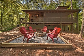 Blue Ridge Cabin: Hot Tub, Fire Pit & Grill!