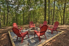 Blue Ridge Cabin: Hot Tub, Fire Pit & Grill!