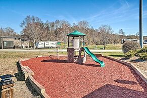 Morganton Tiny Home < 5 Mi to Blue Ridge Lake