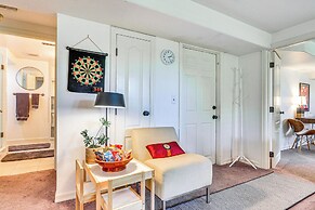 3 Mi to Downtown Portland: Lush Flat w/ Fire Pit