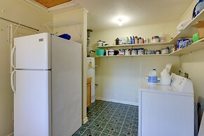 'the Ranger House' Columbus Home: Fenced Backyard