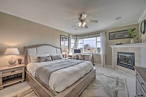 Sunny Seattle Home w/ Deck ~ 6 Mi to Downtown