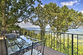 Scenic Sanctuary in Lookout Mountain w/ Views!