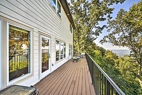 Scenic Sanctuary in Lookout Mountain w/ Views!