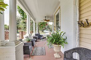 Central Albany Home With Covered Porch & Patio!
