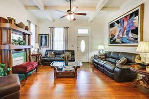 Central Albany Home With Covered Porch & Patio!