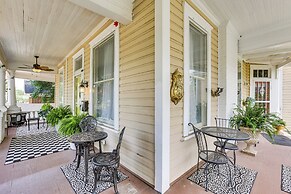Central Albany Home With Covered Porch & Patio!