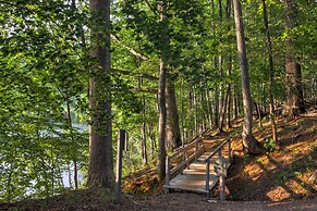 Bent Tree Cabin With Mountain & Lake Views!