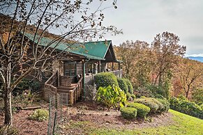 Hiawassee Cabin w/ Mtn Views < 1 Mi to Lake!