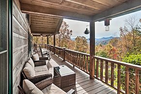 Hiawassee Cabin w/ Mtn Views < 1 Mi to Lake!