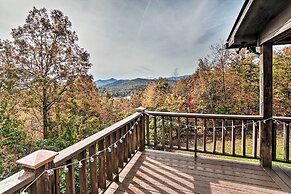 Hiawassee Cabin w/ Mtn Views < 1 Mi to Lake!