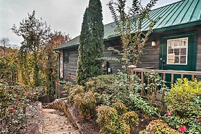 Hiawassee Cabin w/ Mtn Views < 1 Mi to Lake!