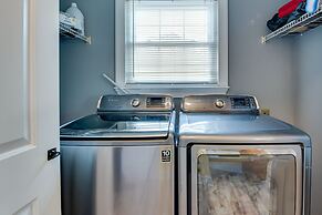 Douglasville Lake Home w/ Private Pool + Gazebo!