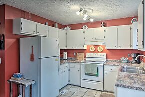 Lively East Nashville Pad: Walk to Bars & Eateries