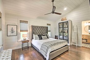 Blue Ridge Cottage: Modern Solace in the Mountains