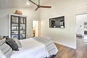 Blue Ridge Cottage: Modern Solace in the Mountains