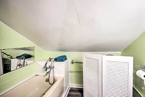 Pet-friendly Natchez Home: Walk to Downtown!