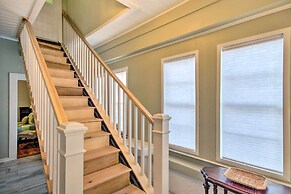 Pet-friendly Natchez Home: Walk to Downtown!
