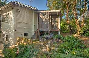 Pet-friendly Natchez Home: Walk to Downtown!