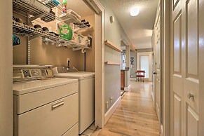 Cozy Conyers Cabin w/ Fireplace & Pool Table!