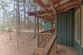 Cozy Conyers Cabin w/ Fireplace & Pool Table!