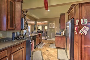 Cozy Conyers Cabin w/ Fireplace & Pool Table!