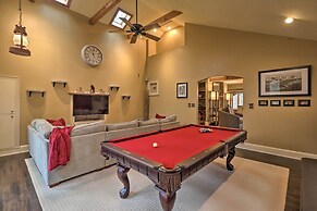 Cozy Conyers Cabin w/ Fireplace & Pool Table!