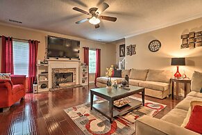 Fairburn Home w/ Fire Pit - 24 Mi to Atlanta!