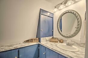 Quaint Tignall Cabin w/ Deck & Private Dock!