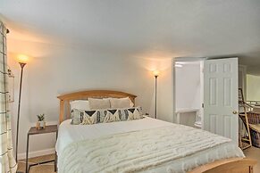 Quaint Tignall Cabin w/ Deck & Private Dock!