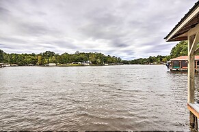 Eatonton Getaway on Lake Sinclair w/ Dock!