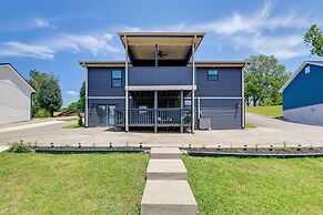 Nashville Home w/ Seasonal Pool < 5 Mi to Dtwn!