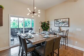 Nashville Home w/ Seasonal Pool < 5 Mi to Dtwn!