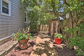 Classic Chesapeake Beachside Cottage w/ Porch!